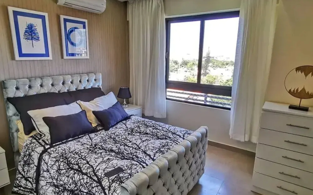 1br Luxury Condo Jacuzzi, gym Mountains With Parking lot