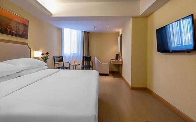 Vienna Hotel 3 best Wuwei City south