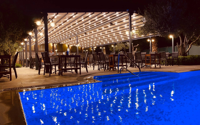 Assos Park Hotel