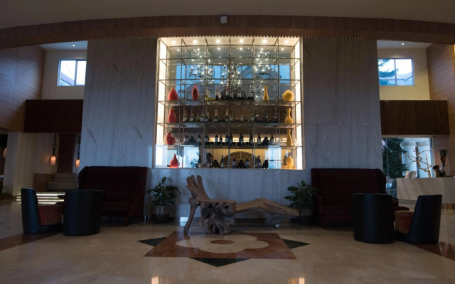 Crown Vista Hotel