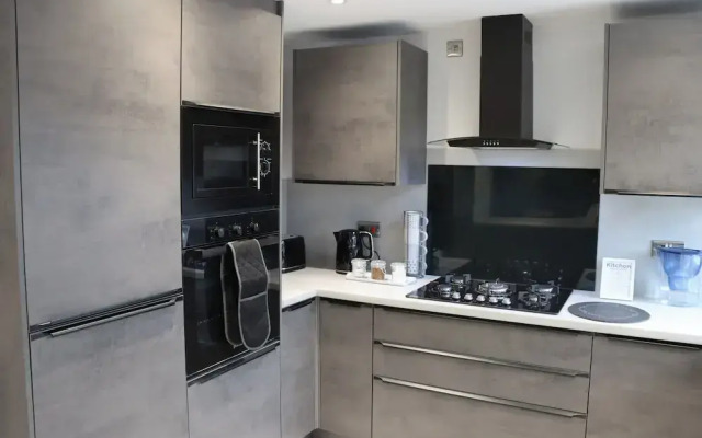 Check This!! Premium 5-star Home From Home Retreat