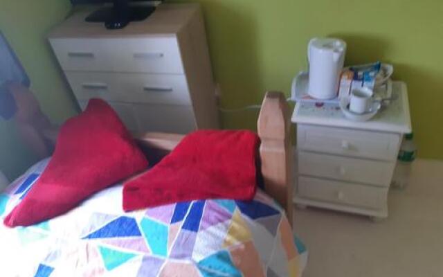 Apple Guest House