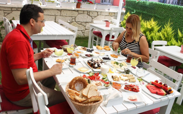 Alacati Lucky Angel Hotel
