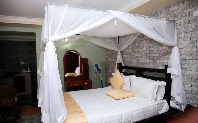 Nokras Riverine Hotel & Spa