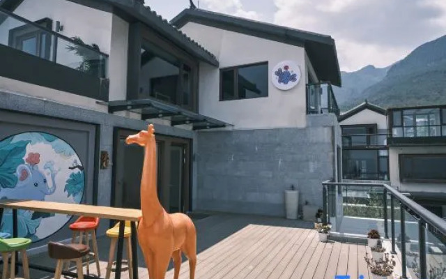 Dali cute elephant Parent-child Hotel