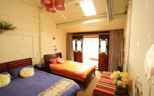 Lijiang Xieyiju Hostel