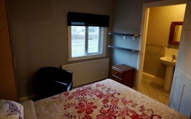 Adnans Hotel