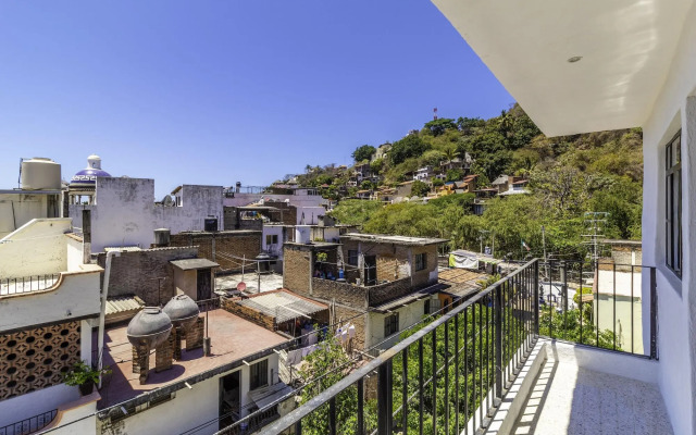Cuale Condo Retreats