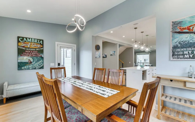 Game Room, Deck & Yard: Chicago Home