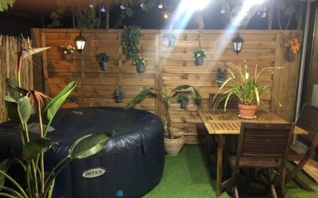 Dépendance de 30m² dans maison avec entrée privée