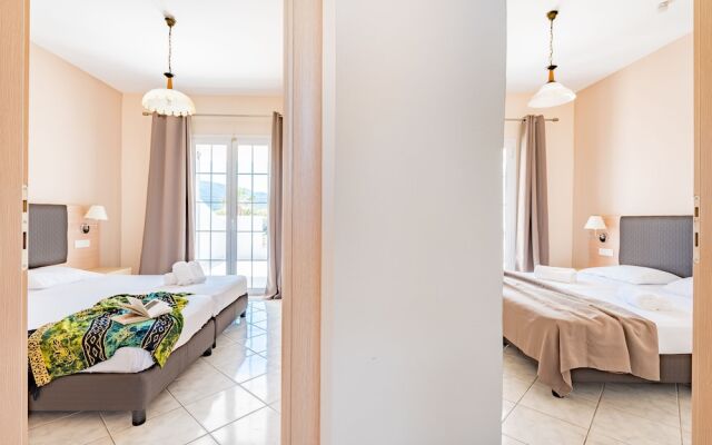 Yakinthos Hotel