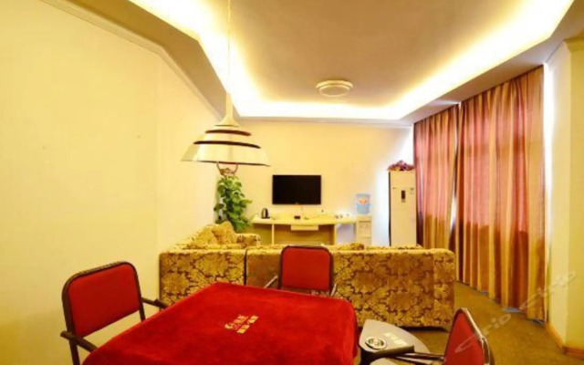 Xinruitai Business Hotel