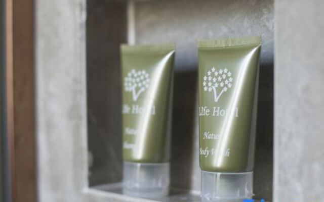 Poshtel (Canton Tower Consulate)