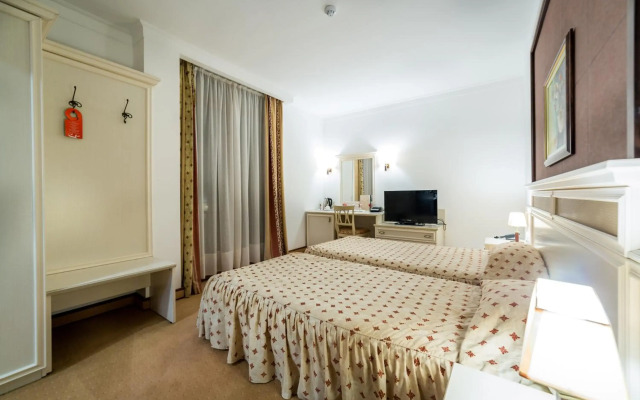 Helena VIP Villas and Suites