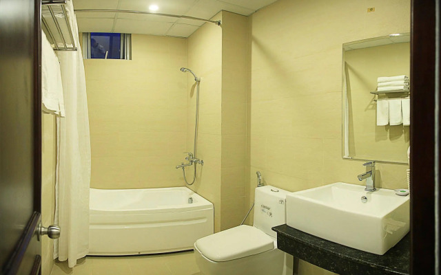 Royal Family Hotel Da Nang