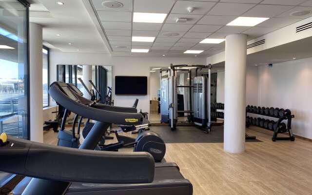 Radisson Hotel and Convention Centre OR Tambo Airport