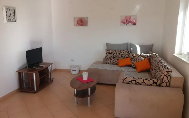 Apartments Next To the Sea Maris