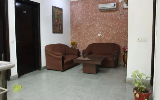 OYO 3585 near Galleria