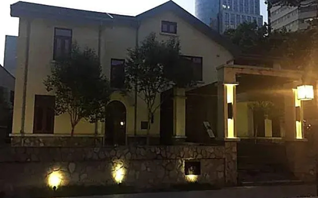 Yihe Gongguan Apartment