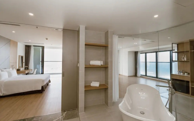 Aquamarine Resort Cam Ranh