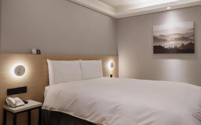 Sweet Hotel