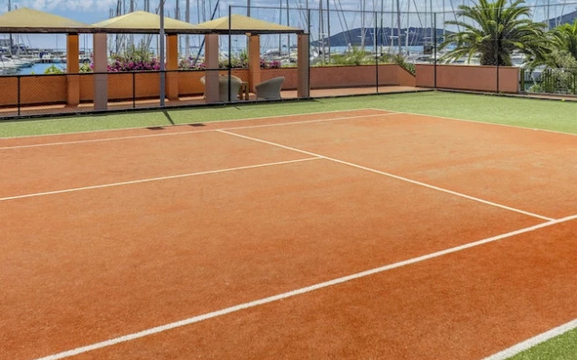 Porto Lotti Suite Hotel