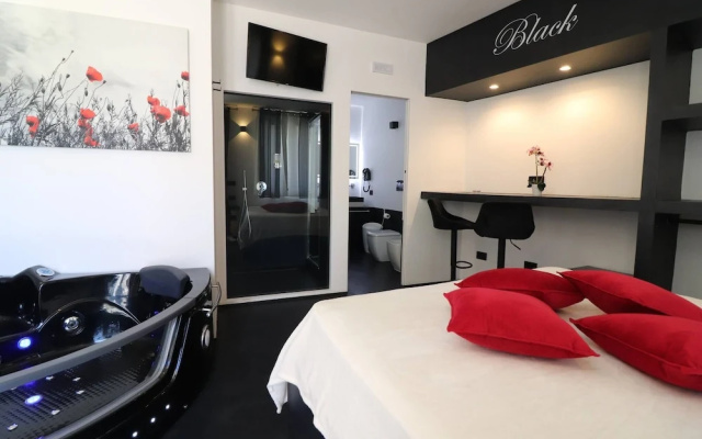 Black&white Otranto Suite