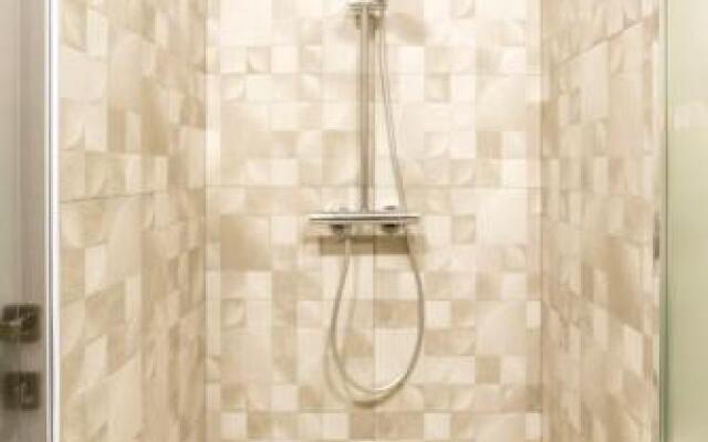 Dream House Rooms Malaga - Habitacion En El Apartemento