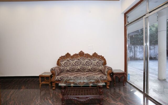 OYO 10448 Green View Home Stay