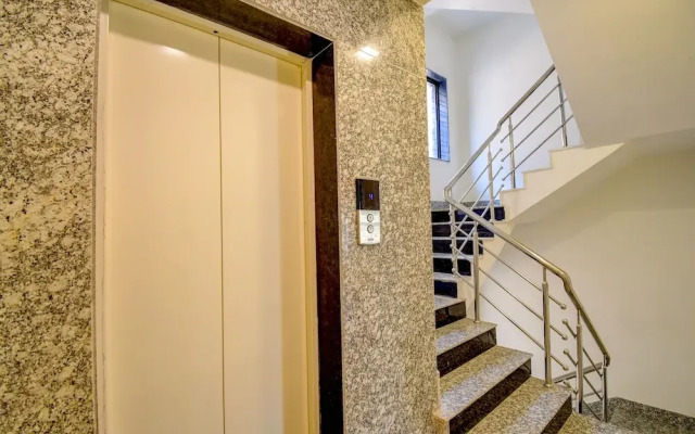 Fabhotel Moubani Residency
