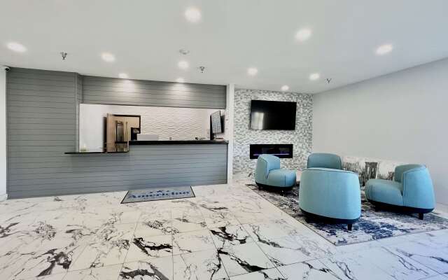 AmericInn by Wyndham Quincy