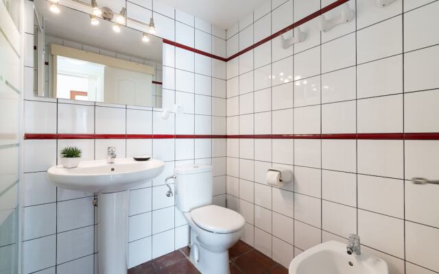 Nice Apartment Swimming Pool, Parking and Terrace