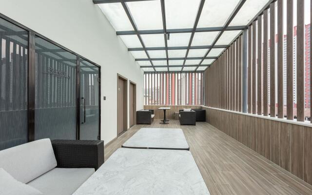 Hanting Hotel Lincang No.1 Middle School