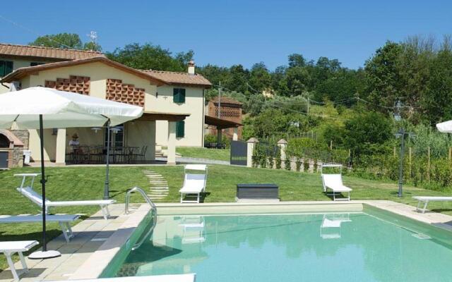Farmhouse Pool 13 Px