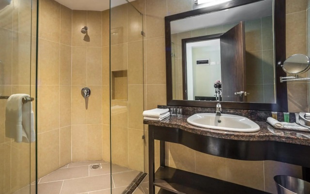 Acacia Premier Hotel
