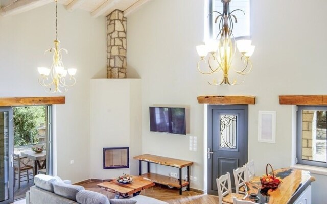 Luxury Villa Dias