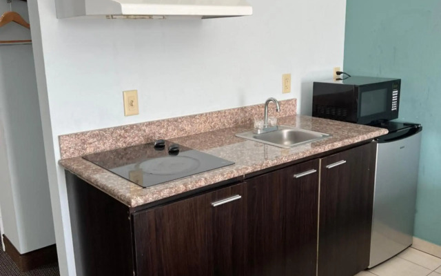 Americas Best Value Inn Sulphur