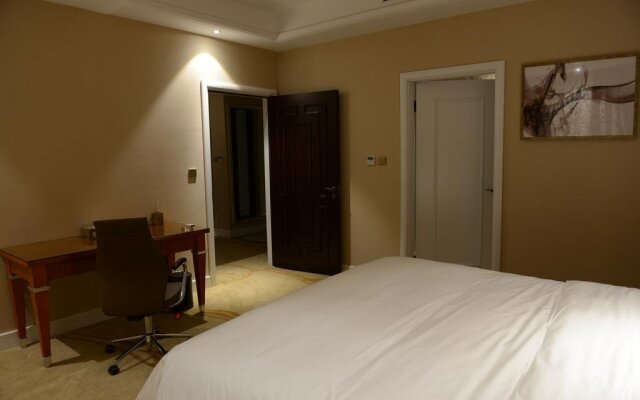 Hulunber Zhongcheng Holiday Hotel