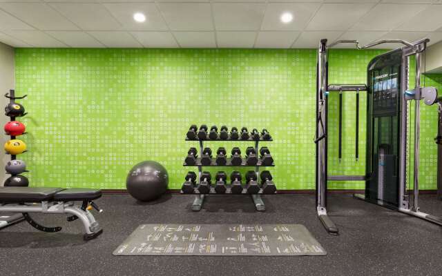 La Quinta Inn & Suites by Wyndham Lackawanna