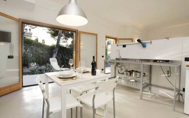 Whole Modern Villa With Pool And Near The Sea