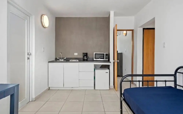 Otium Vacation Rental With Pool Steps From The Beach Parking Pet Friendly — фото 2
