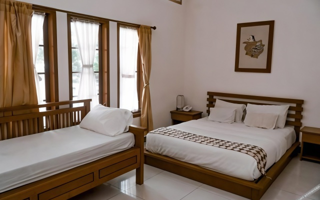 Grand Cepu Hotel