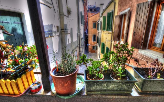 RIALTO MARKET NEW 5pax 3bed 2bath Wifi PowerAircnd