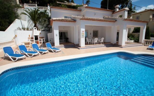 Suerte - sea view villa with private pool in Moraira
