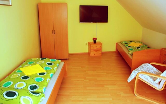 Rooms Novobranská - Orlí