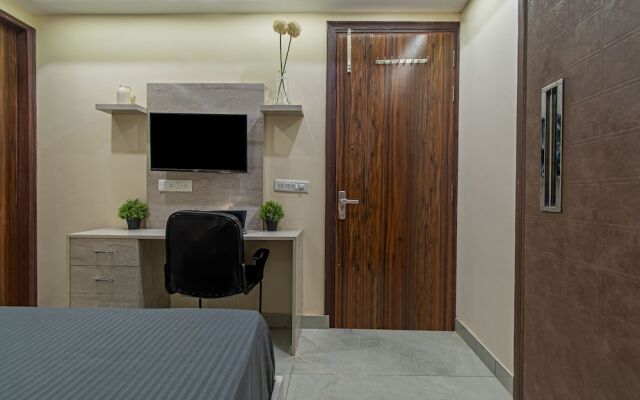 Wandr Taurus - Sarjapur, Vaishnavi Tech Park, Manipal Hospital