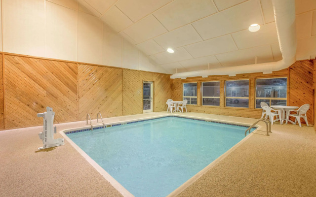 Days Inn by Wyndham Worthington