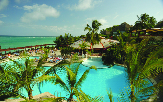 Leopard Beach Resort & Spa
