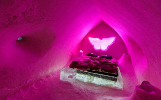 Arctic SnowHotel & Glass Igloos