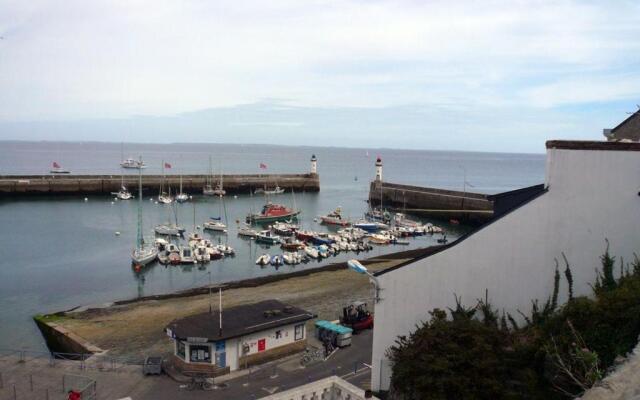 Maison Le Palais, 4 pièces, 3 personnes - FR-1-418-108